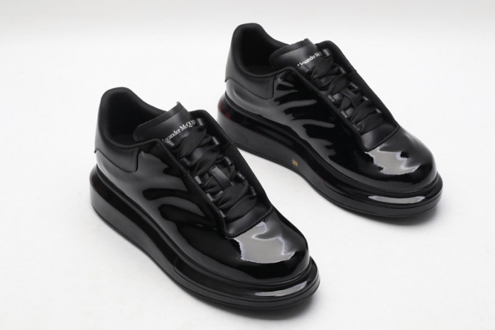 Alexander McQueen sneaker