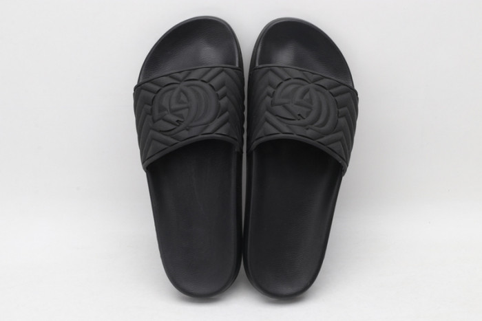 G DESIGNER SLIPPERS