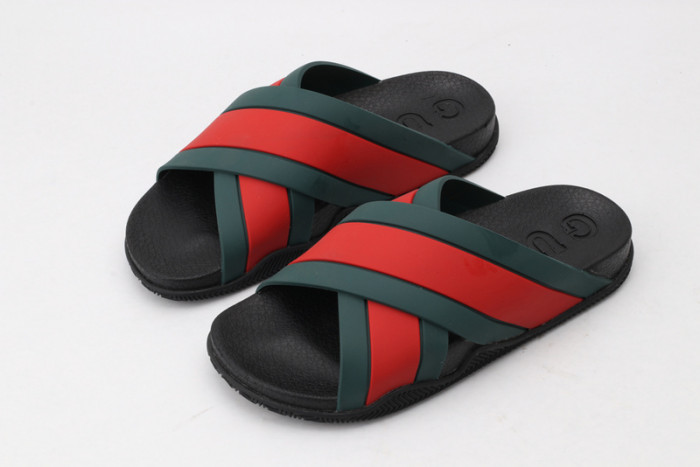 G DESIGNER SLIPPERS