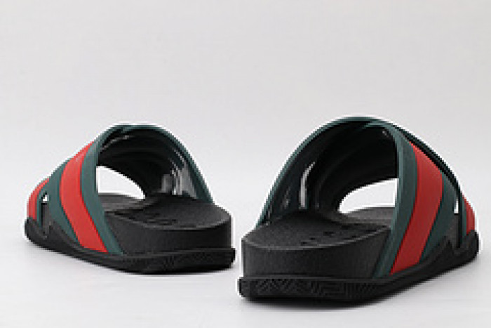 G DESIGNER SLIPPERS