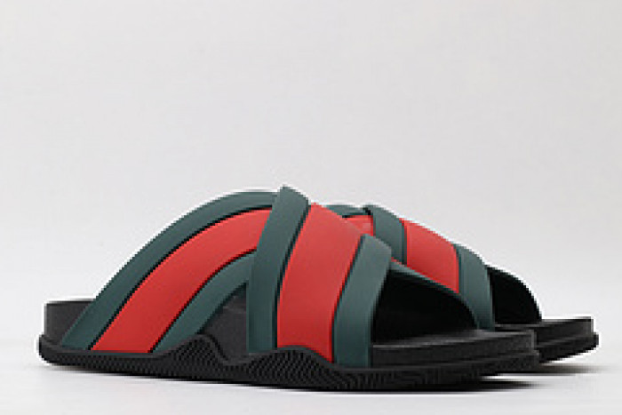 G DESIGNER SLIPPERS