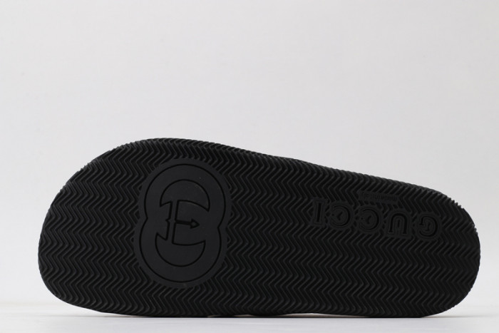 G DESIGNER SLIPPERS