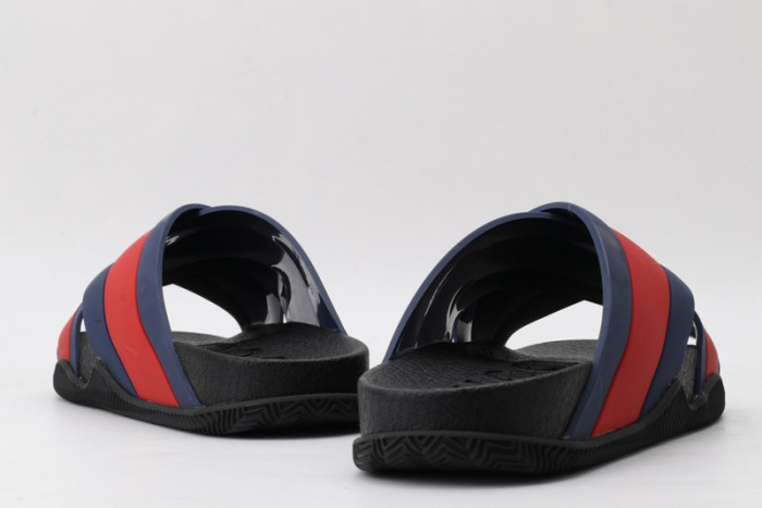G DESIGNER SLIPPERS