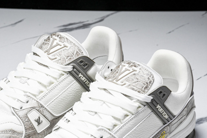 L&V SNEAKERS