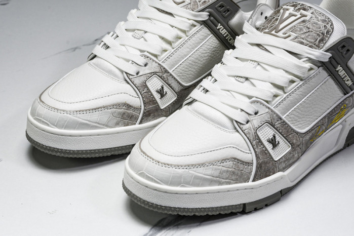 L&V SNEAKERS