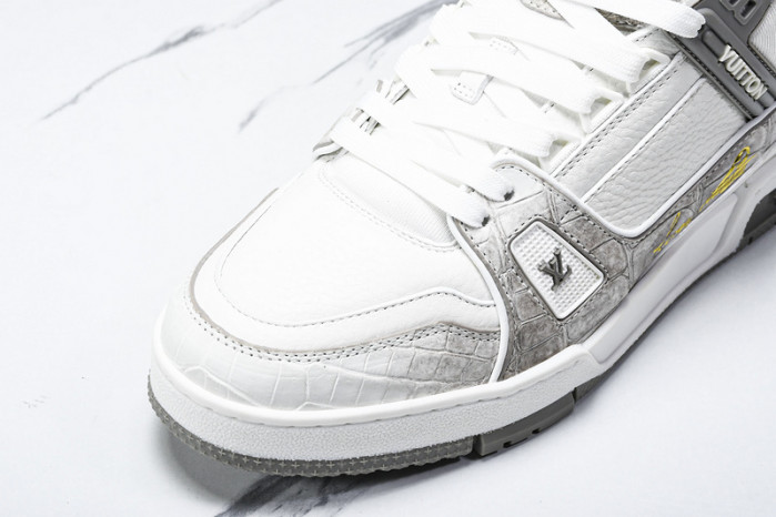 L&V SNEAKERS