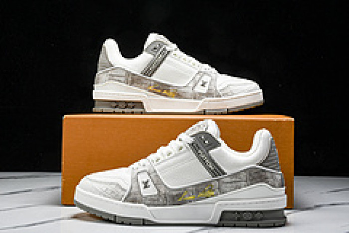L&V SNEAKERS