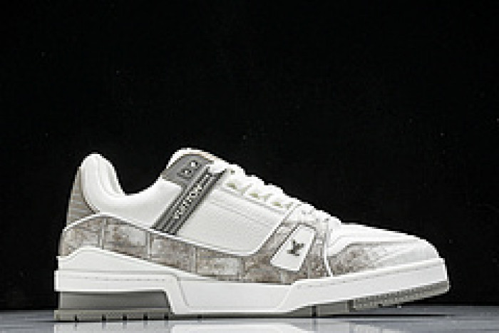 L&V SNEAKERS