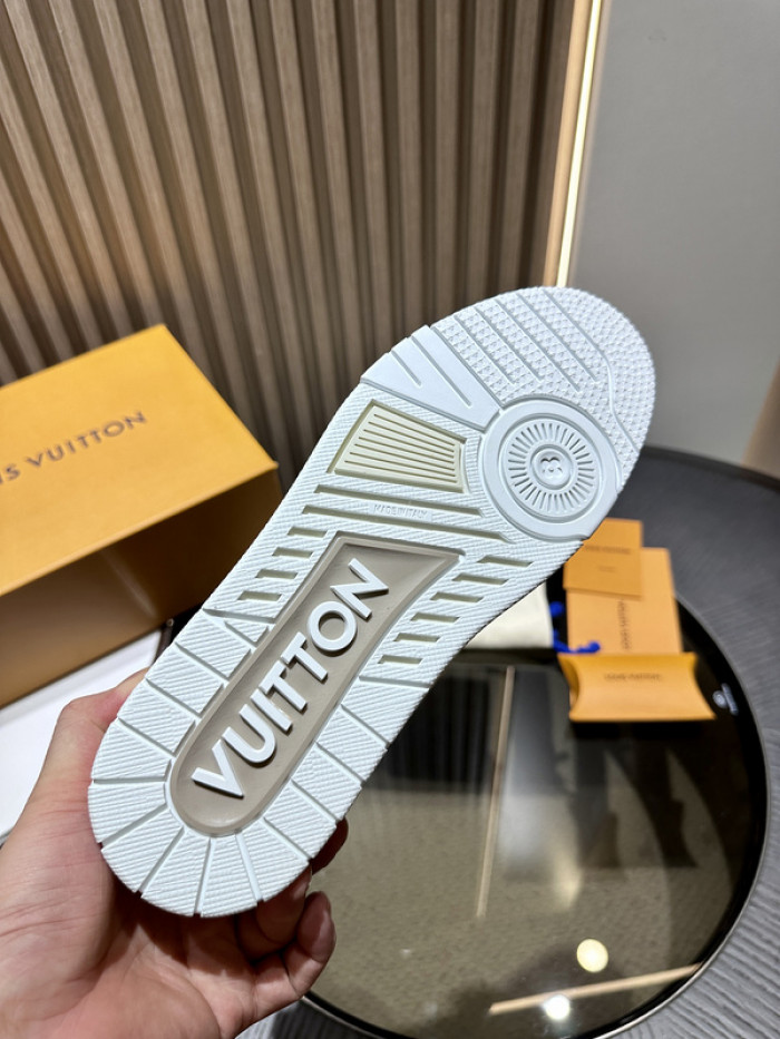 L&V SNEAKERS