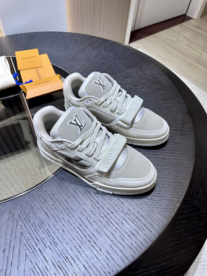 L&V SNEAKERS