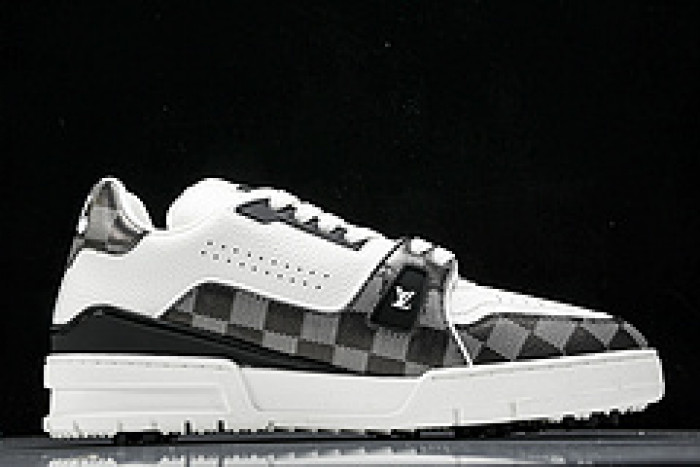 L&V SNEAKERS