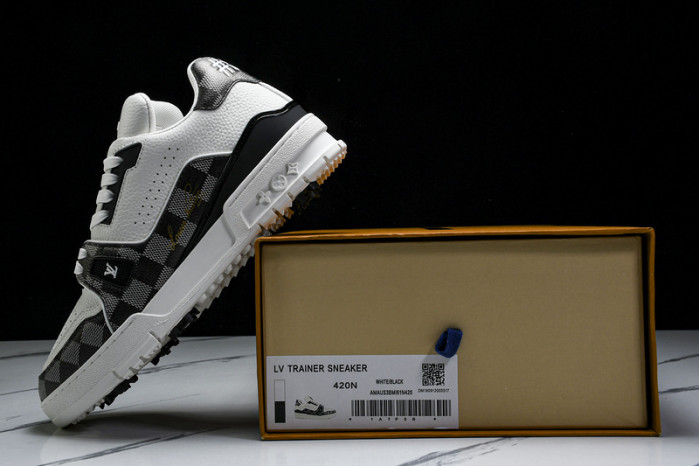 L&V SNEAKERS