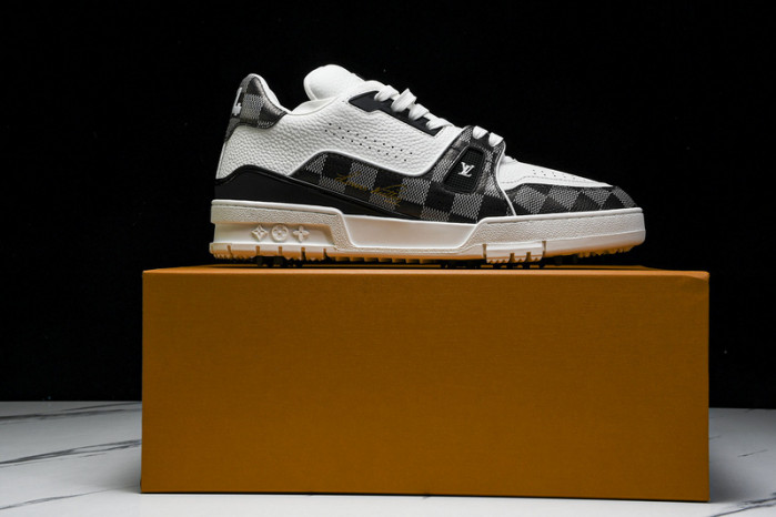 L&V SNEAKERS