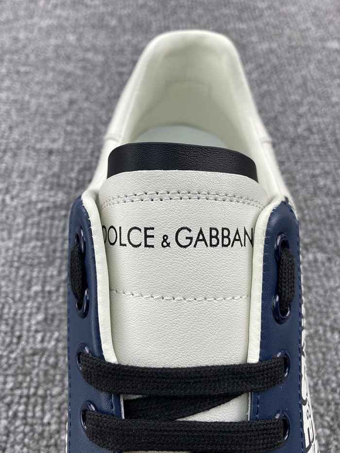 DG sneaker