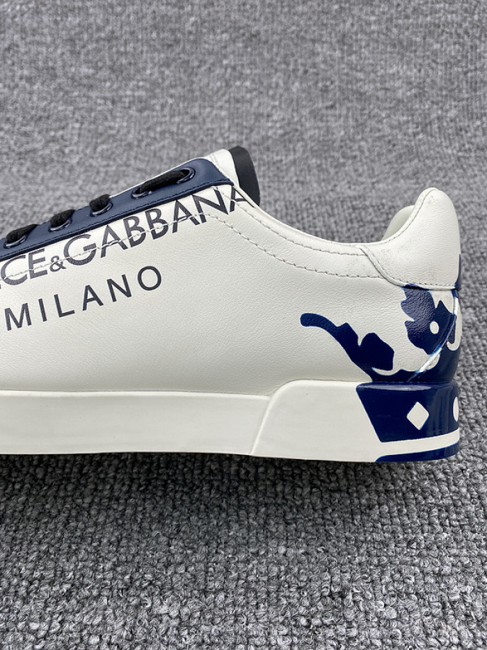 DG sneaker