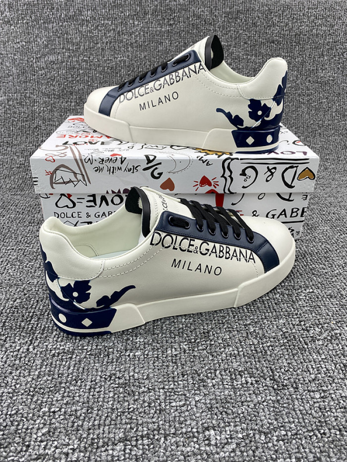 DG sneaker