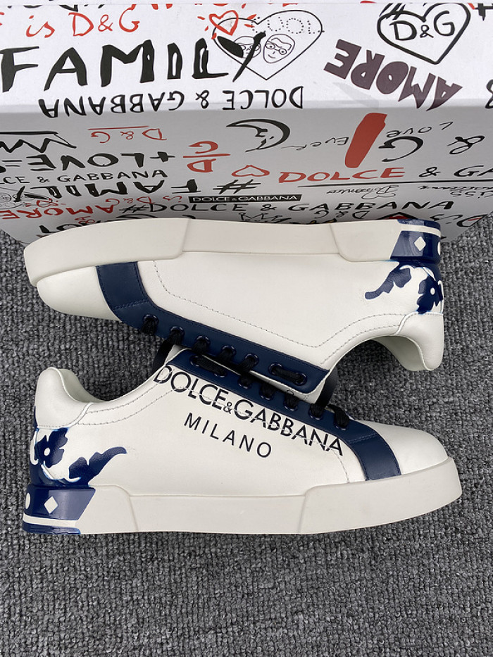 DG sneaker