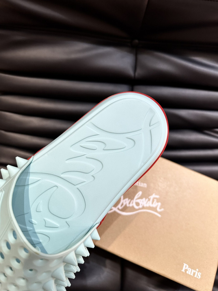CL SLIPPERS