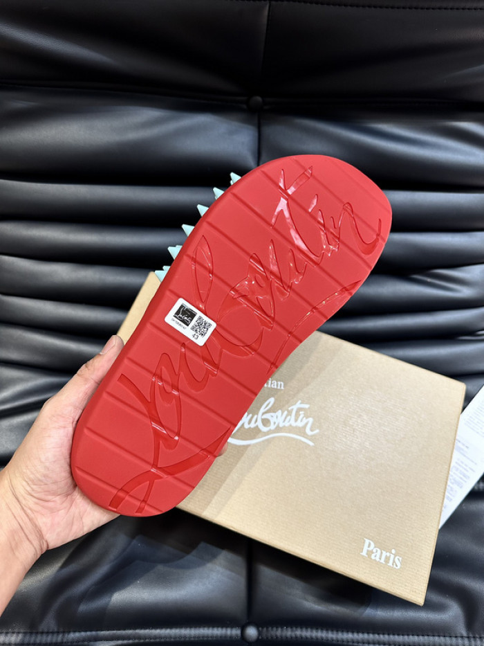 CL SLIPPERS
