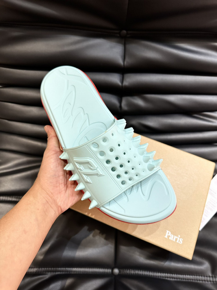 CL SLIPPERS