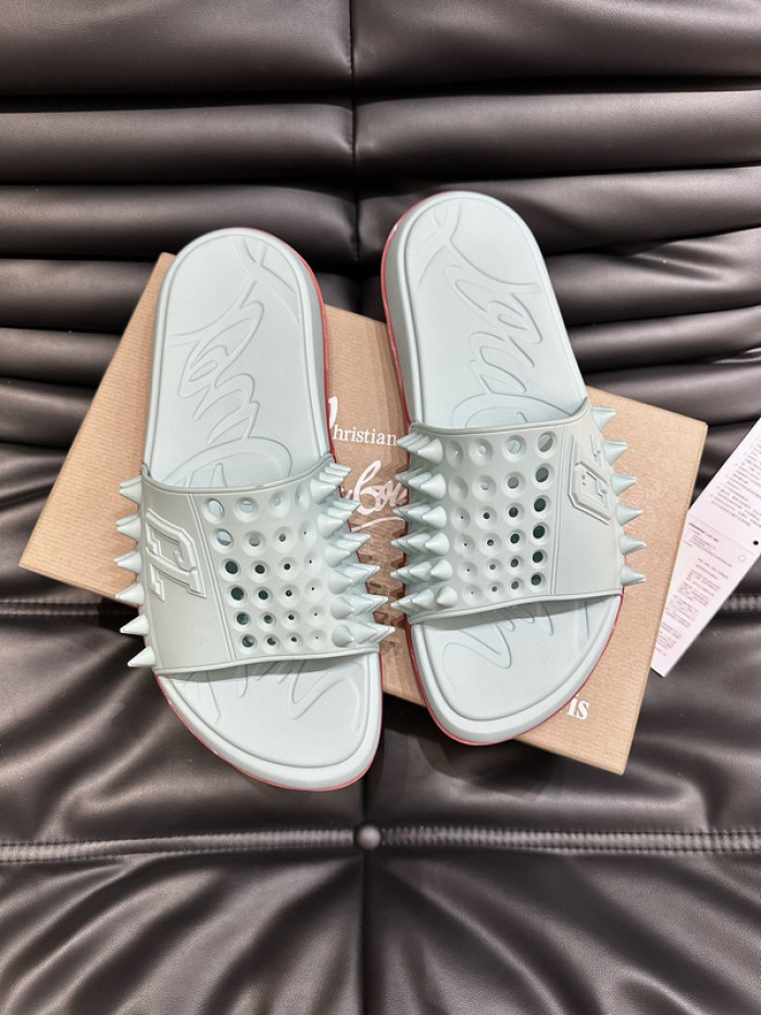 CL SLIPPERS