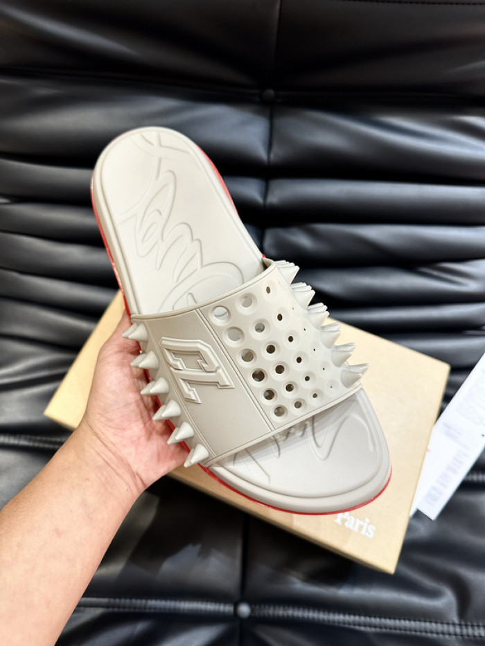 CL SLIPPERS