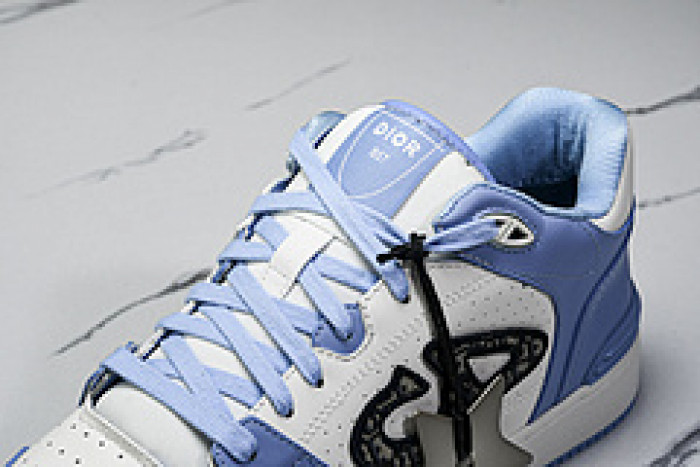 DI*O*R B57 PANKICK