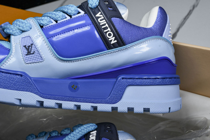L&V SNEAKERS
