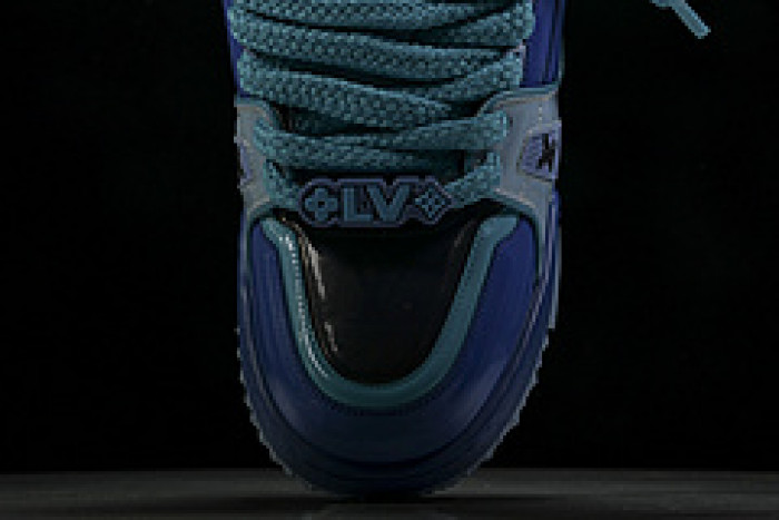 L&V SNEAKERS