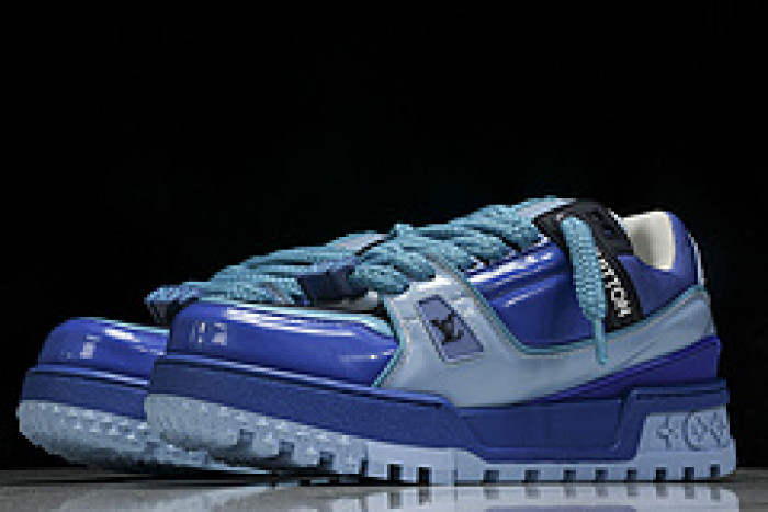 L&V SNEAKERS