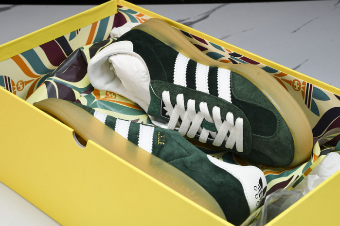Adidas Sneaker