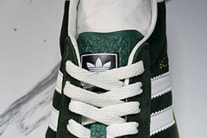 Adidas Sneaker
