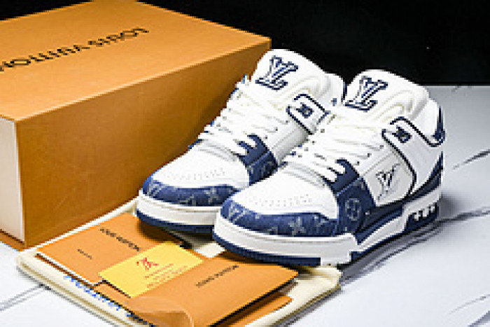 L&V SNEAKERS