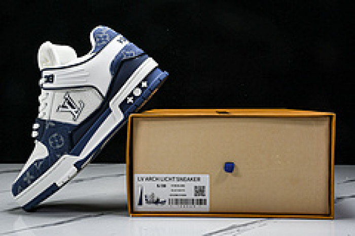 L&V SNEAKERS