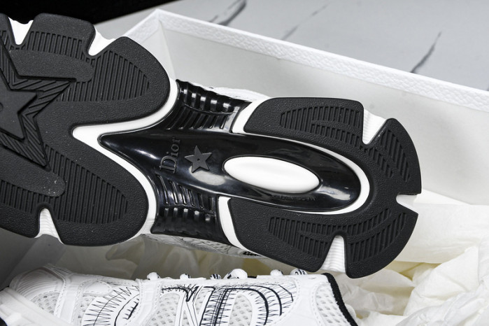 D designer sneaker