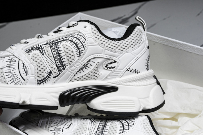 D designer sneaker