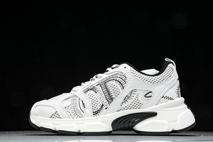 D designer sneaker