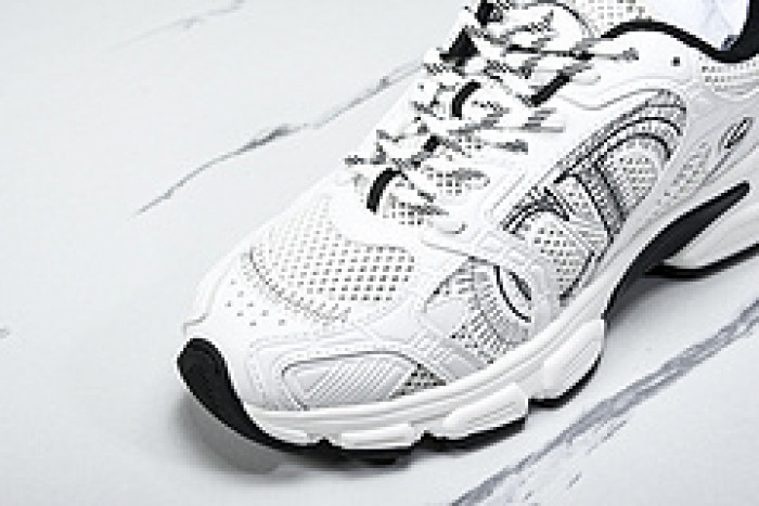 D designer sneaker