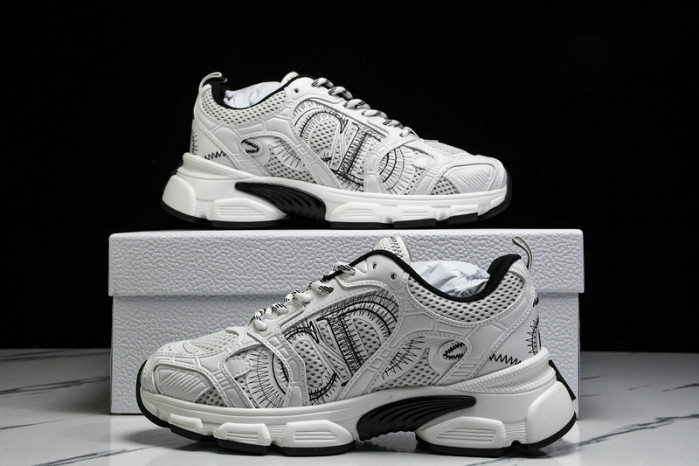 D designer sneaker