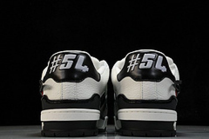 L&V SNEAKERS
