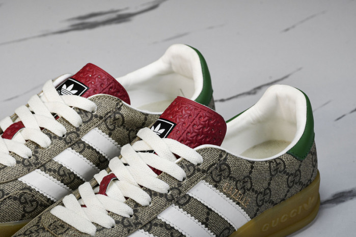 Adidas Sneaker