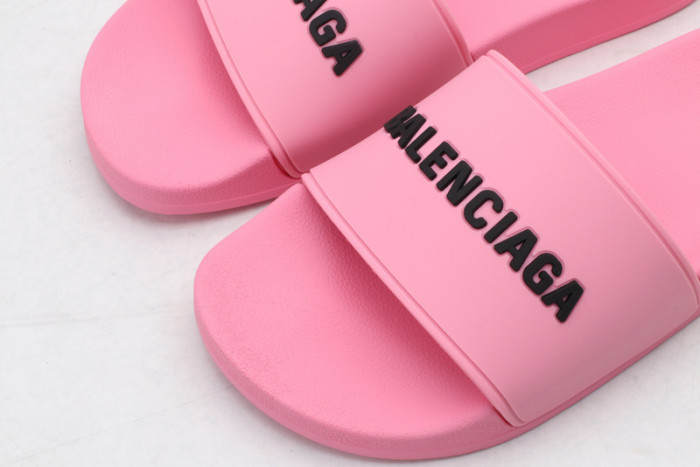 BLEN DESIGNER SLIPPERS