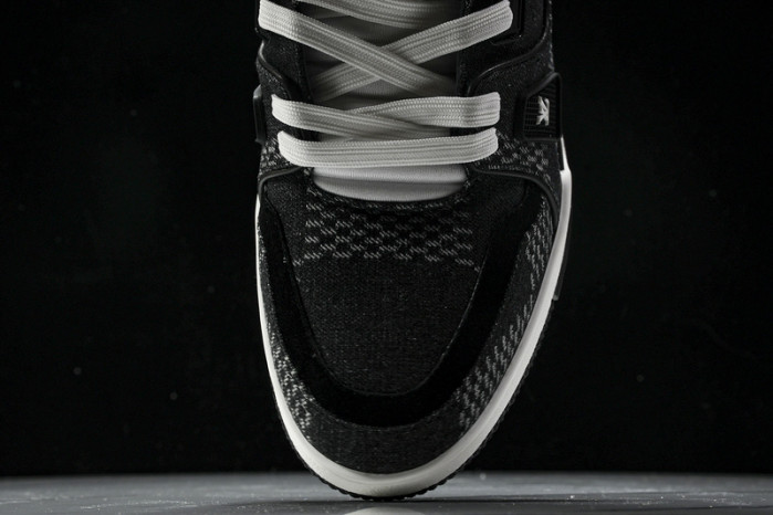 L&V SNEAKERS