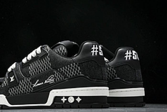 L&V SNEAKERS