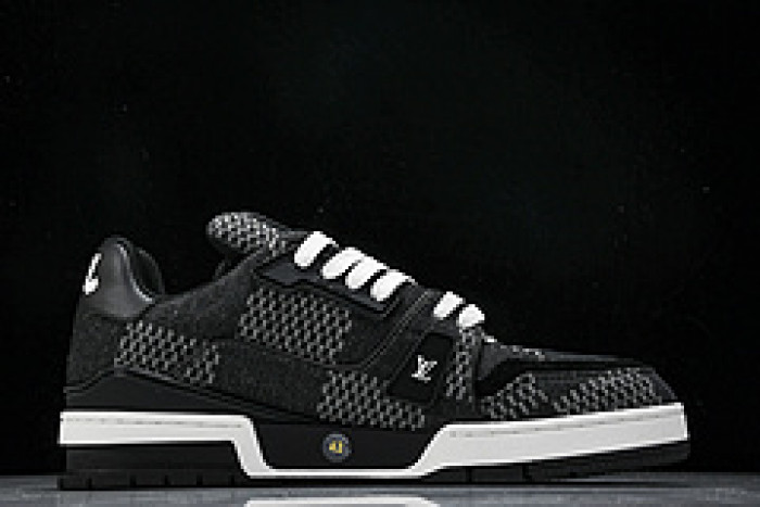 L&V SNEAKERS