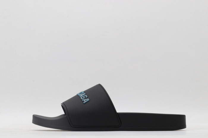 BLEN DESIGNER SLIPPERS