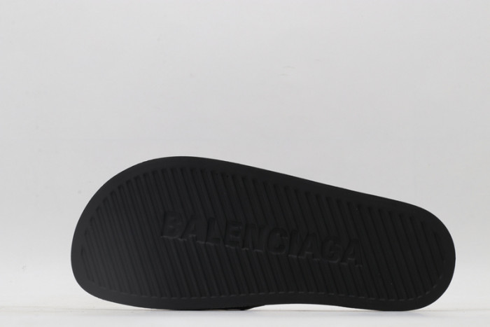 BLEN DESIGNER SLIPPERS