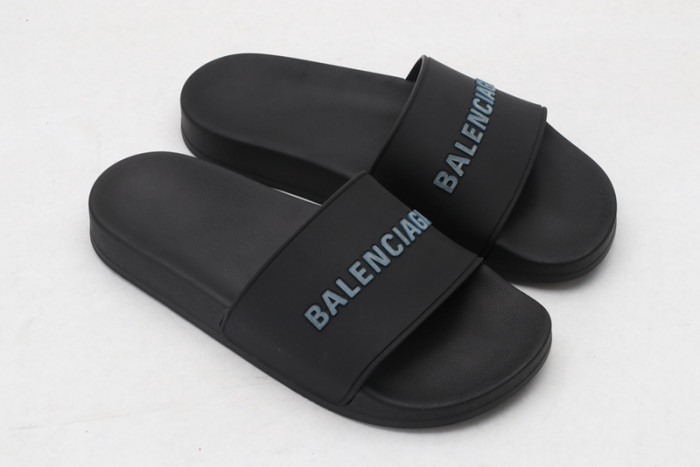 BLEN DESIGNER SLIPPERS