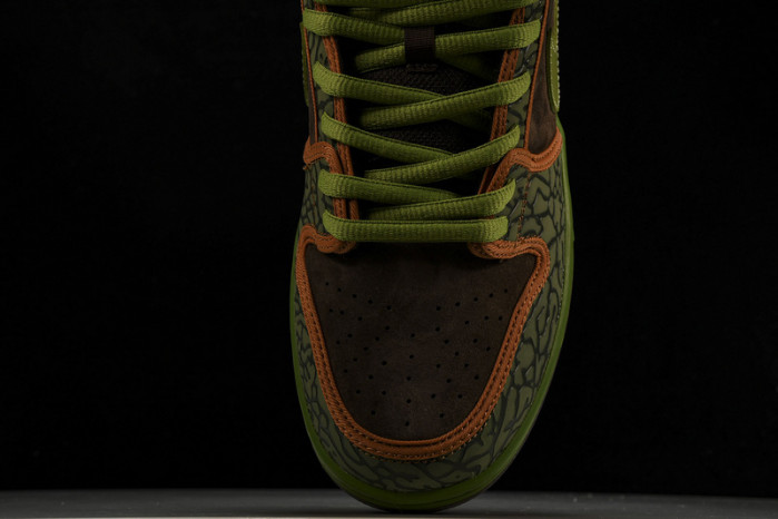 NK Dunk SB Low De La Soul 789841-332