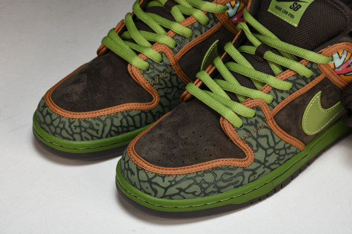 NK Dunk SB Low De La Soul 789841-332